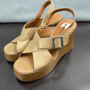 Lucky Brand Womens Delaynee Tan Wedge Sandals Shoes Size 7.5